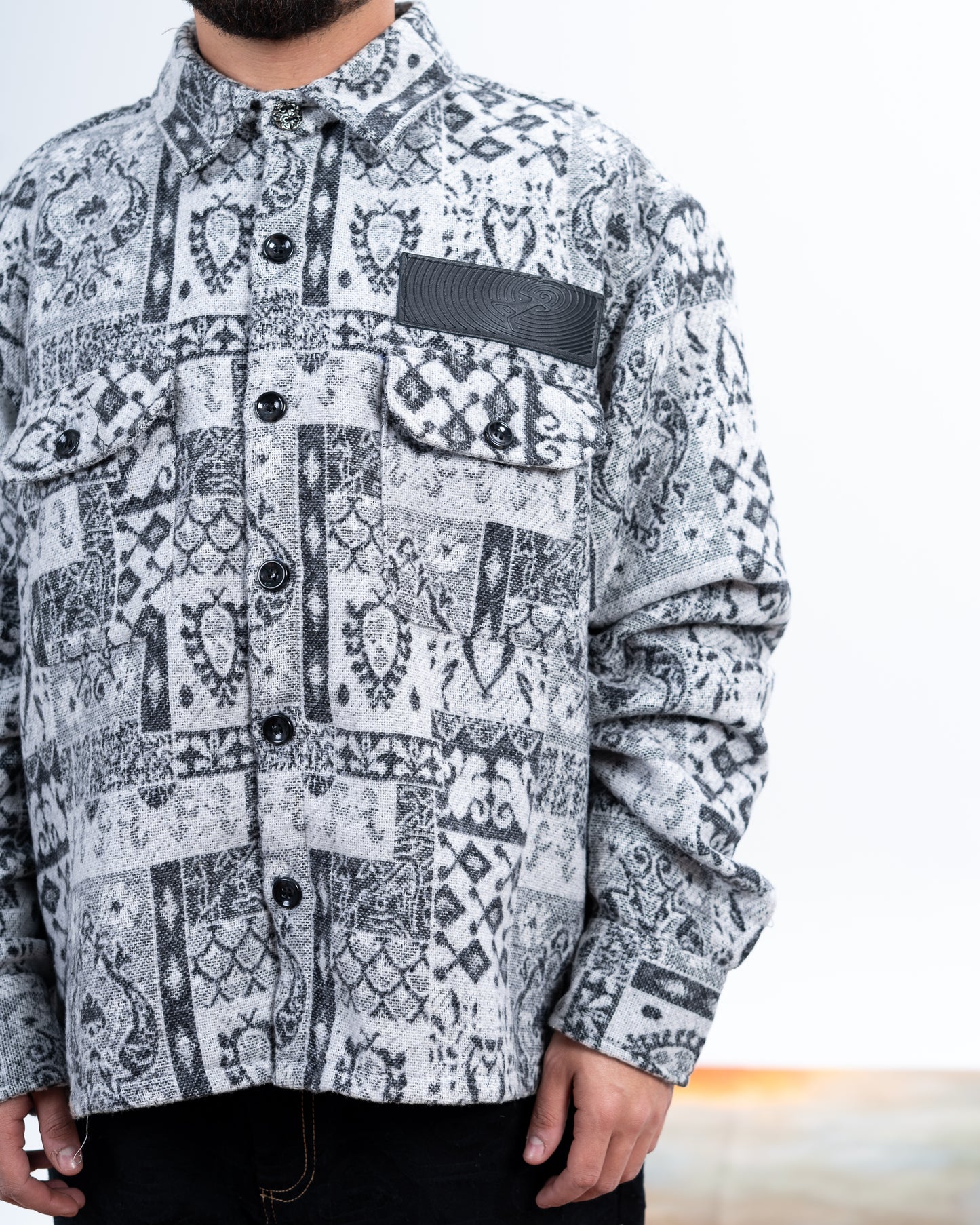 Gray/Black Patterned Jacquard shirt