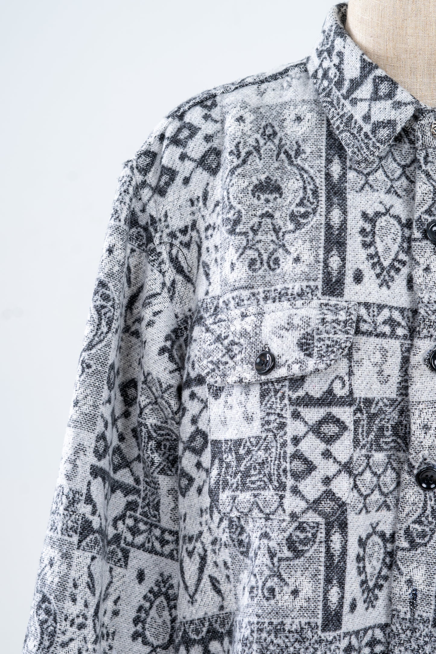 Gray/Black Patterned Jacquard shirt