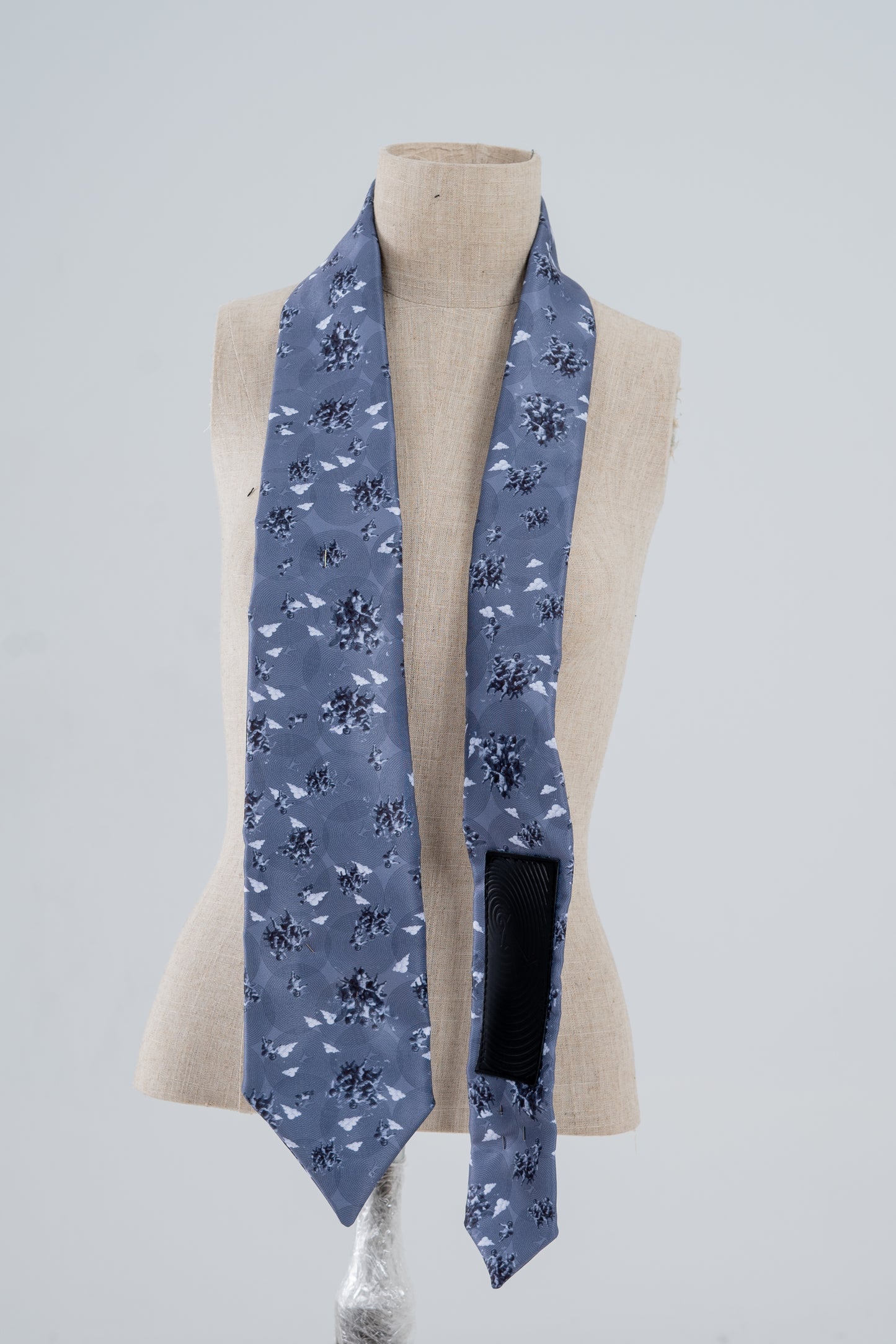 Brain Cupids Tie