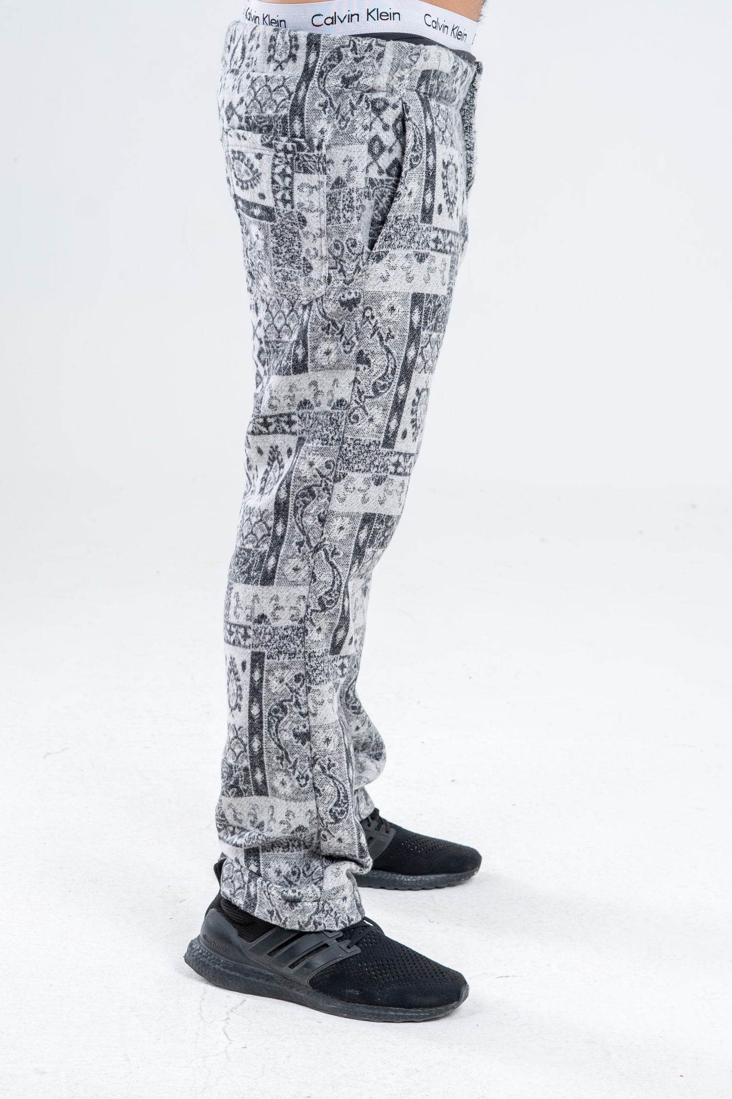 Gray/White Patterned Pants