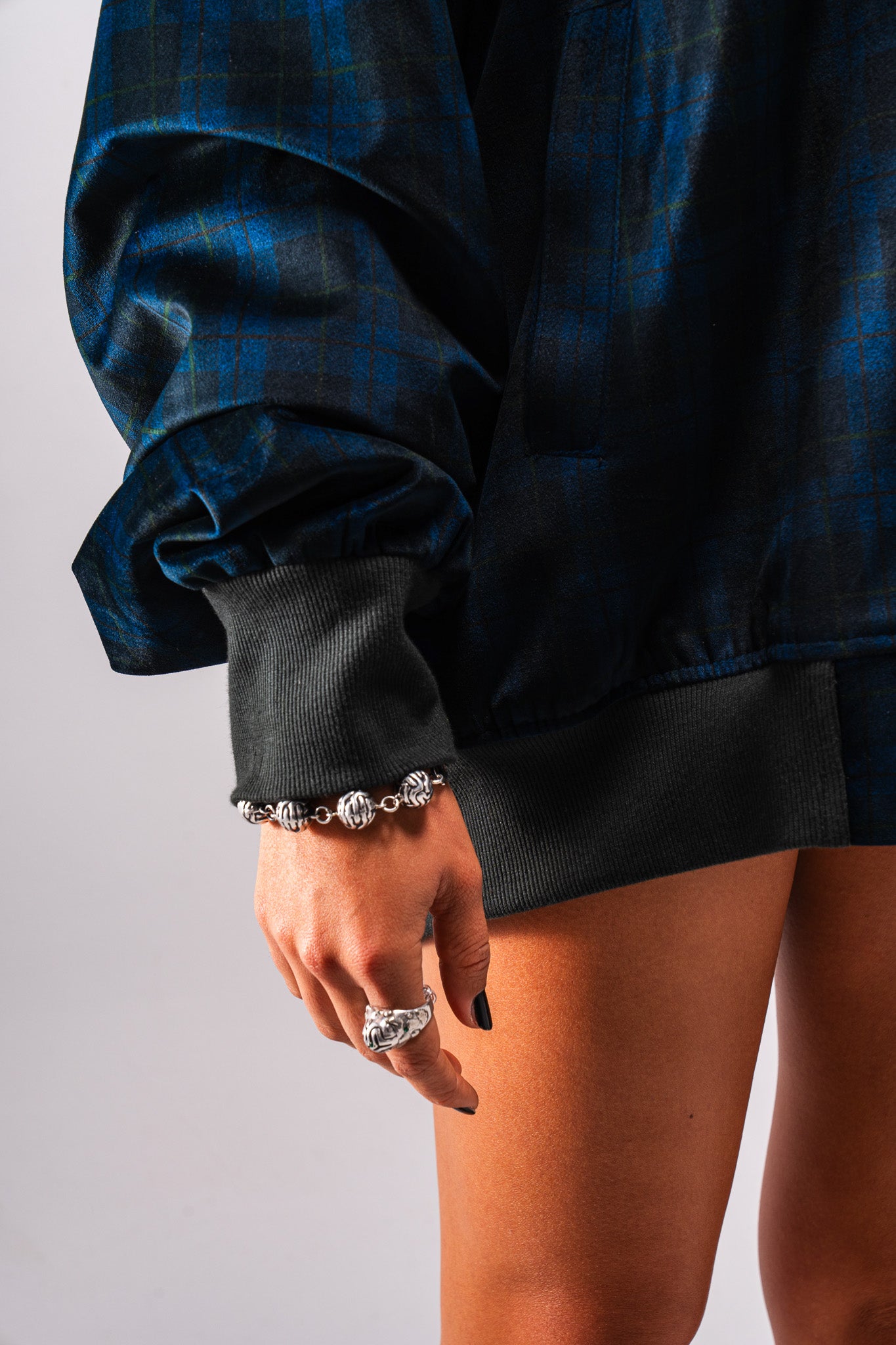 Cortex Collar Velvet Zip-up
