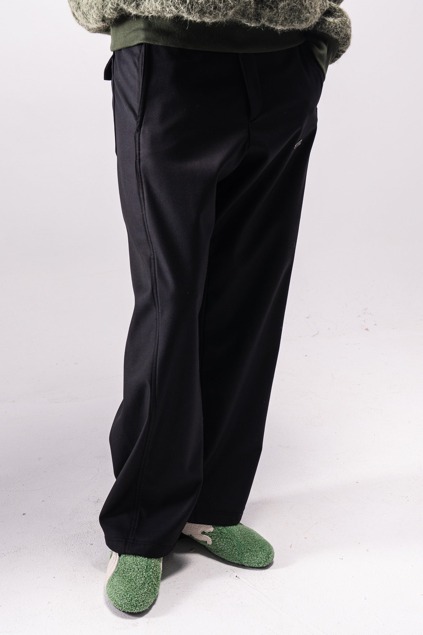 Frontal Cut Pants