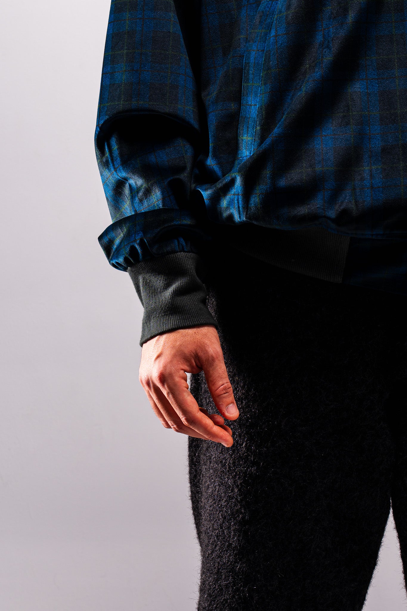 Cortex Collar Velvet Zip-up