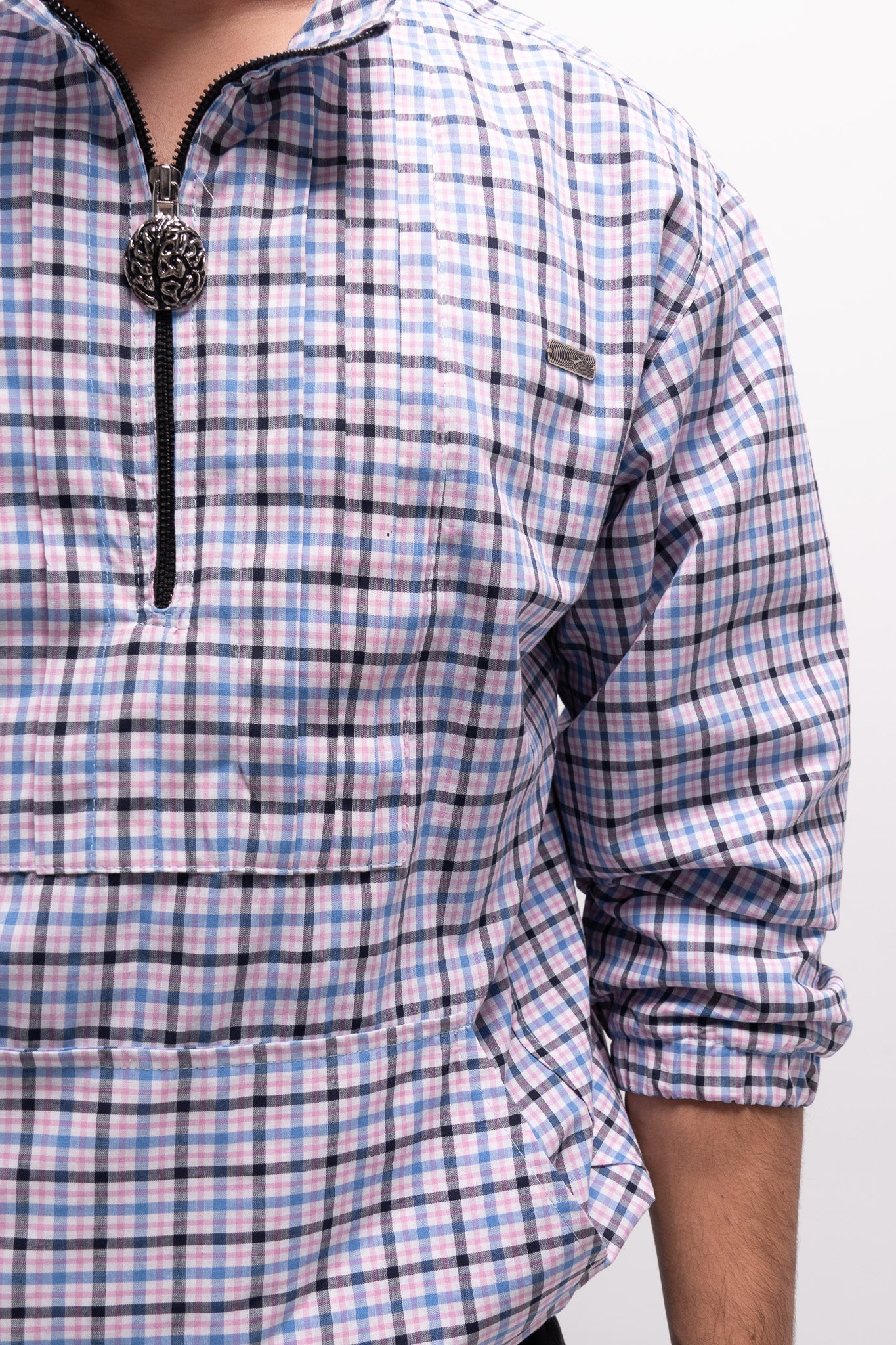 Silent Pleats Quarter Zip
