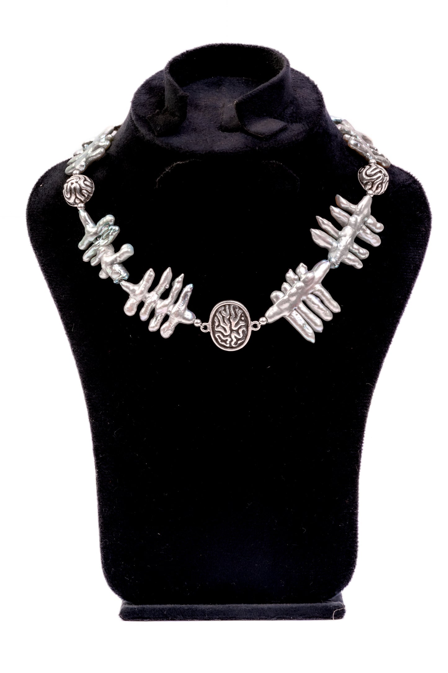 REDAM112 Necklace