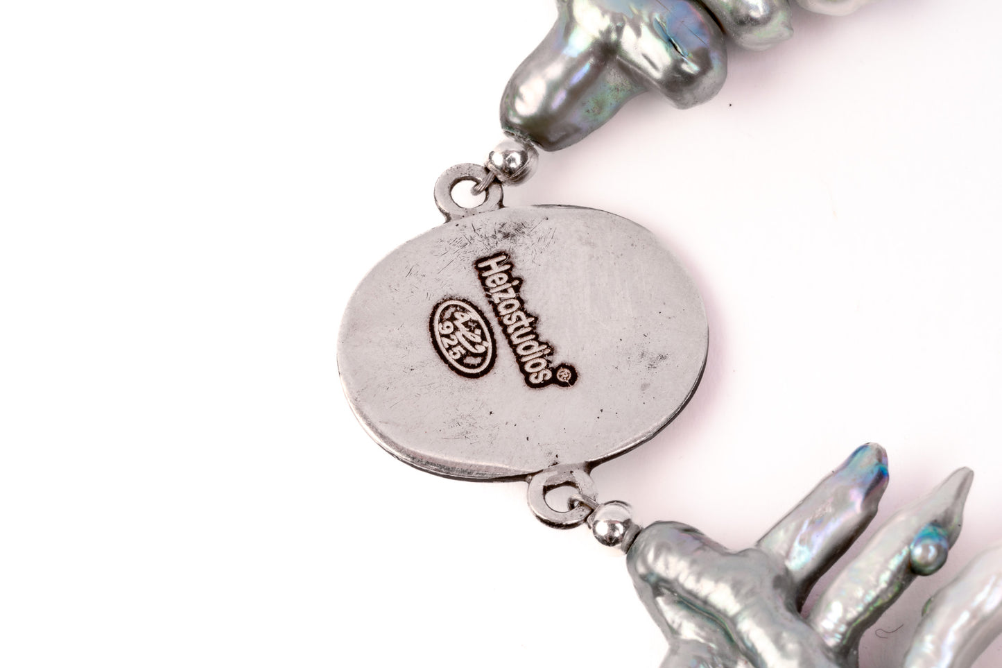 REDAM112 Necklace