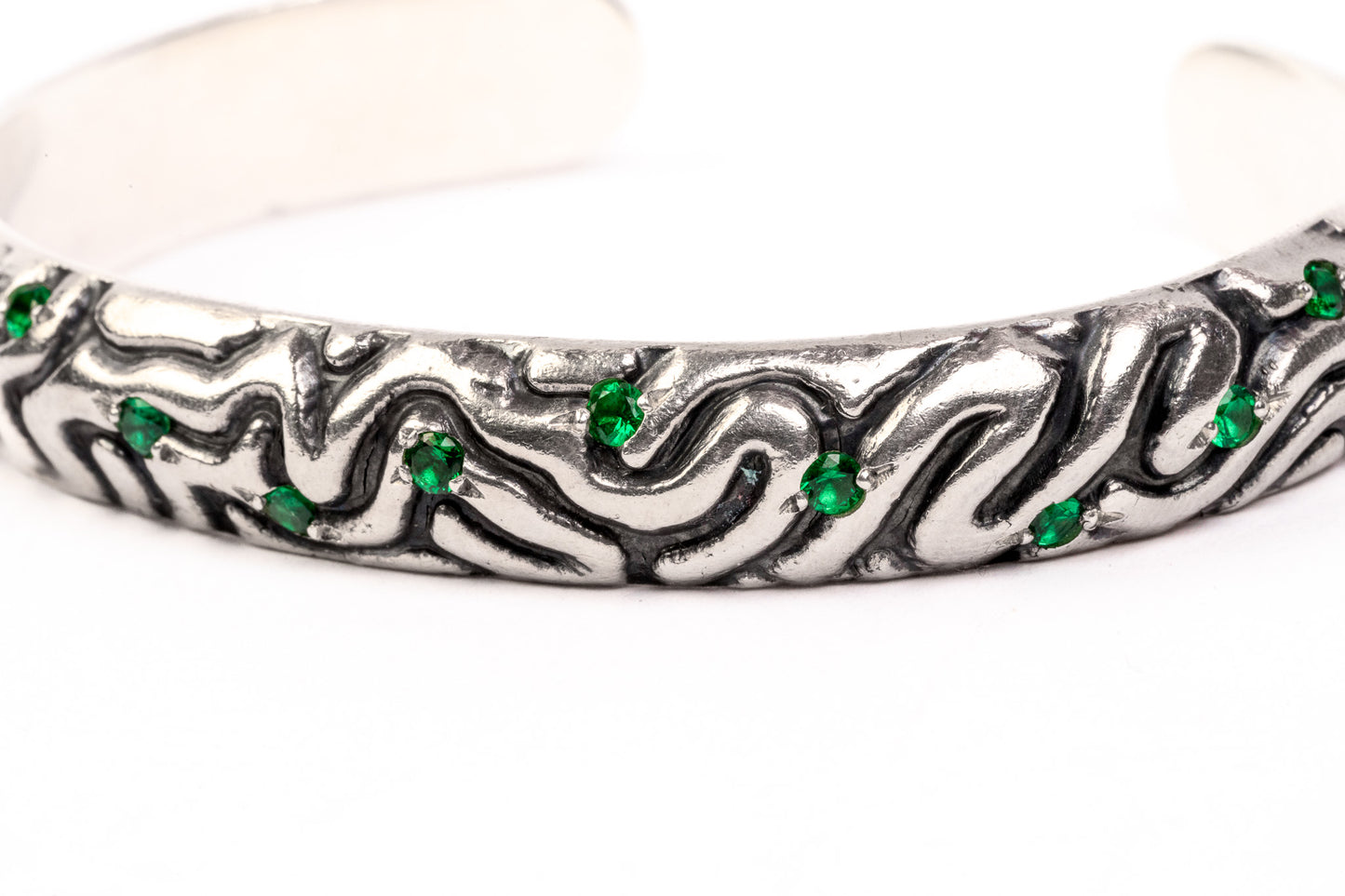 Cortex Emerald Bangle