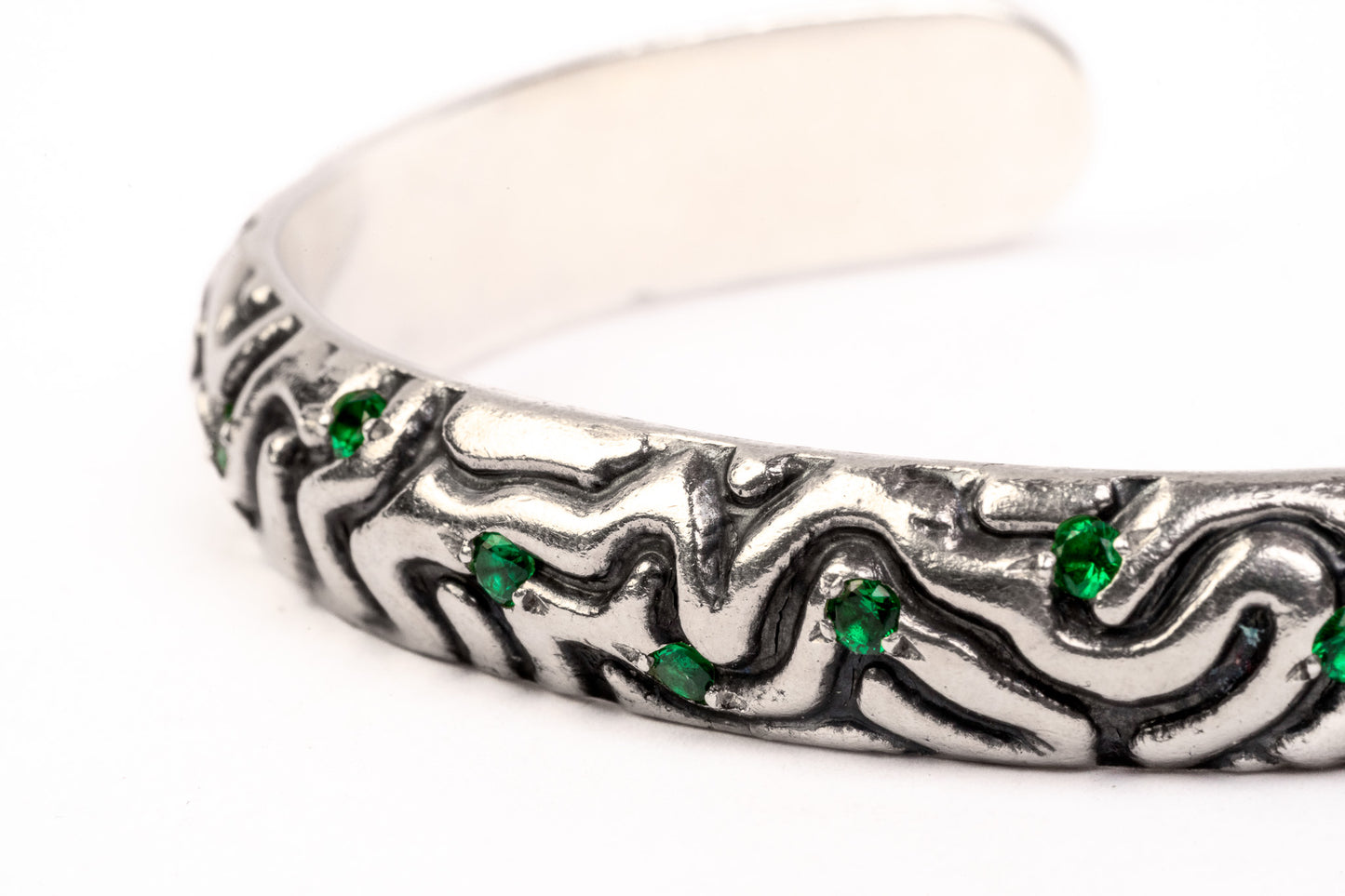 Cortex Emerald Bangle