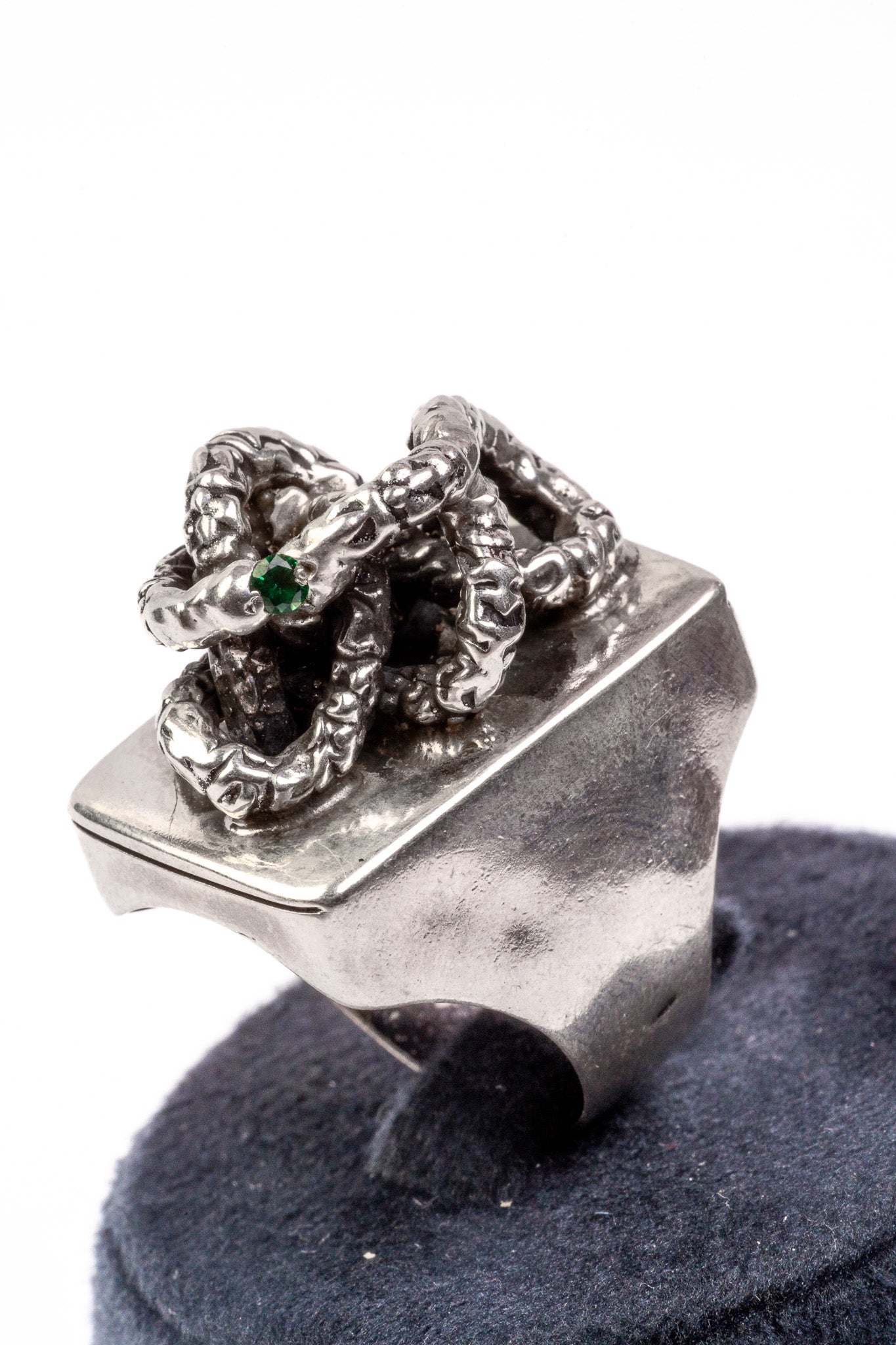 Struggles Ring
